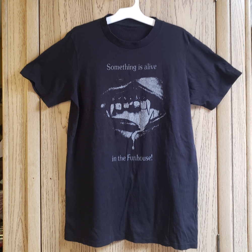 The Funhouse Graphic T-Shirt Size Medium Large 80's Classic Horror Movie Merch